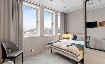 Enter St Elisabeth Hotel - Housity