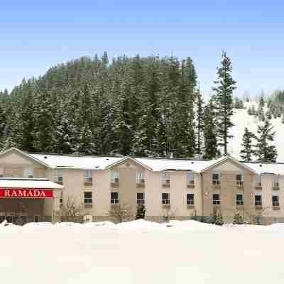 Ramada Limited Golden Hotel Exterior