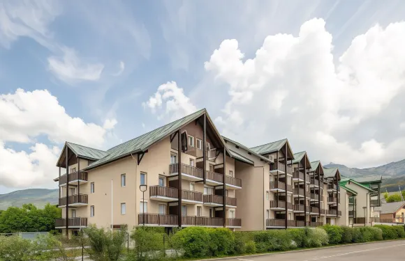 維肯賽爾 - 拉克魯瓦瑪戈公寓