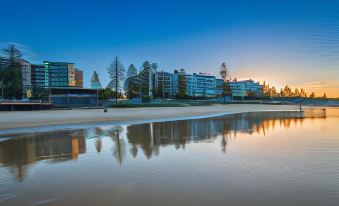 Nova Mooloolaba Beach