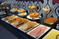 Hotel Eldorado Flat - Desayuno