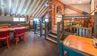 Woking West (A324) Hotels in Worplesdon