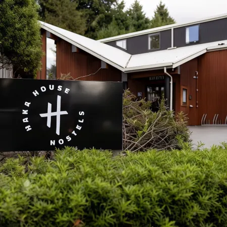 Haka House Queenstown Lakefront