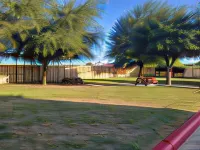 Cotulla Whitten Inn