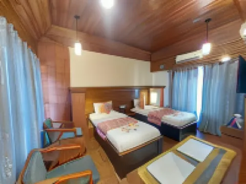 Royal Tiger Luxury Resort