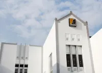 Koening Hotel Cirebon Hotel dekat Jembatan tumaritis