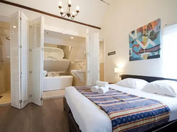 Acostar Hotel