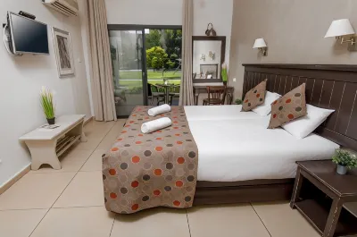Degania Bet Kibbutz Country Lodging