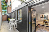 Sunnyside Studio on Green Lake Hotels in 