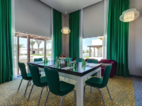 فندق وريزيدنس بارك إن باي راديسون الدقم فنادق في الدقم