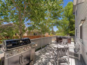 Stand-Alone Mountain Home, Private Hot Tub and Deck, Mountain Views #34