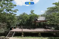 Wulenpari Ecovillage Hotels near Kemuning