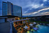 Lombok Astoria Hotel dekat Alfamart majapahit kekalik