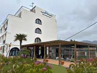 Casa Del Mar Hotel & Apartaments فنادق في El Mas Bosca