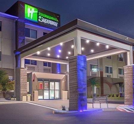 Holiday Inn Express NAPLES SOUTH - I-75 by IHG