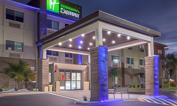 Holiday Inn Express Naples South - I-75 by IHG