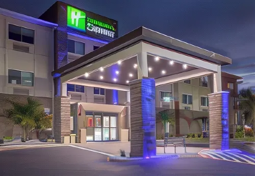 Holiday Inn Express NAPLES SOUTH - I-75 by IHG - 3-Star