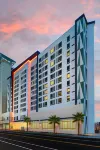 Hyatt Place Panama City Beach/Beachfront Hotel dekat Carl Gray Park