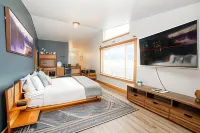 Teton Peaks Resort Hotels in Teton County