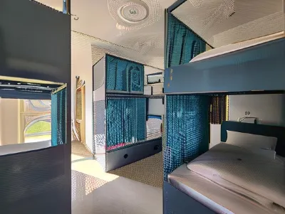 12 Monks Rishikesh Hostel