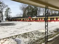 Sun N Snow Hotel Hotel di Cadillac