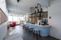 Tommy Resort - bar
