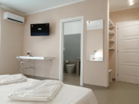 Villa Laura Residence Hotel Apartments & Studios