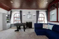 Cozy Cove Chapel Hotels near Chiswell Walled Garden