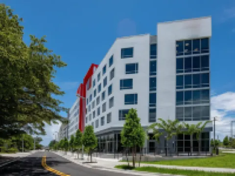 Kompose Boutique Hotel Miami Airport Hotels near PortMiami