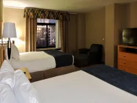 Marco LaGuardia Hotel and Suites
