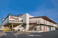 蓋特威旅館 - 停車場