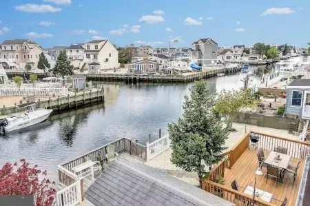 Cozy home on the water. Pet friendly and just a 5 minute drive to LBI beaches!