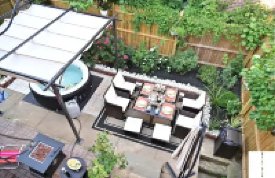 4-Bedroom Historic Garden Oasis Home in Germantown Hotels near Cliveden