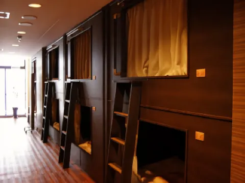 櫻木町膠囊旅館 橫濱酒店
