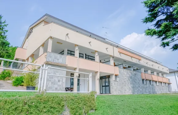 湖邊小屋酒店