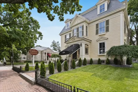 The Coach House Отели в г. Суомпскотт