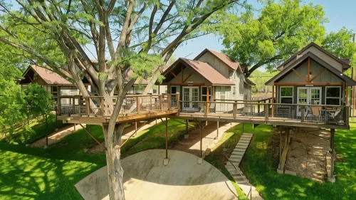 Treetop River Cabins on the Guadalupe River Hotels in Center Point