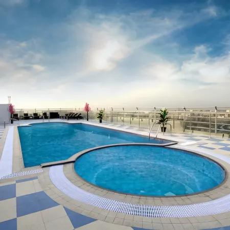 Al Murooj Grand Hotel
