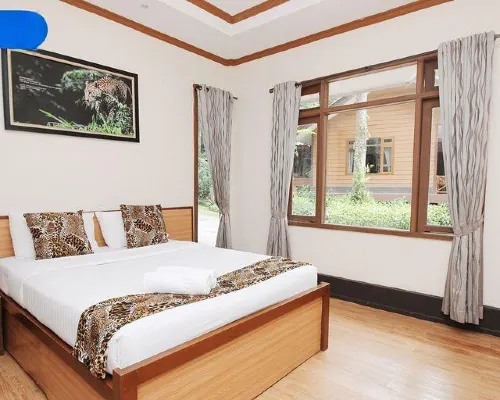 Safari Resort Photos
