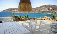 Salty Houses Hotels in Kalafatis