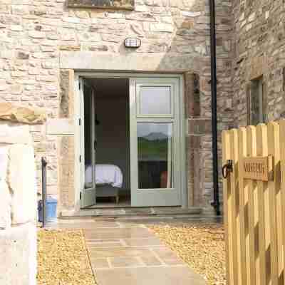 The Blind Bull Hotel Exterior