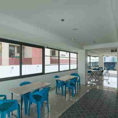 The Colonial Residences Dining/Meeting Rooms
