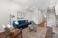 Townhome in Indianapolis - 7 minutes from downtown Indy