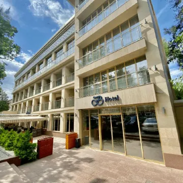 Отель B Hotel Bishkek