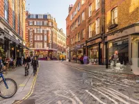 London Studios and Suites Hotels in Harrow