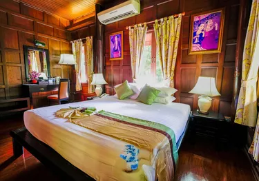 รูปภาพของบ้านอัมพวา รีสอร์ท แอนด์ สปา