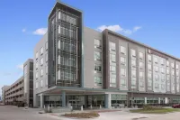 Hilton Garden Inn Omaha Aksarben Village Hotels near Tom Kelley's Bowling Pro Shop