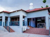 Rose Villa Lodge فنادق في كيتوي