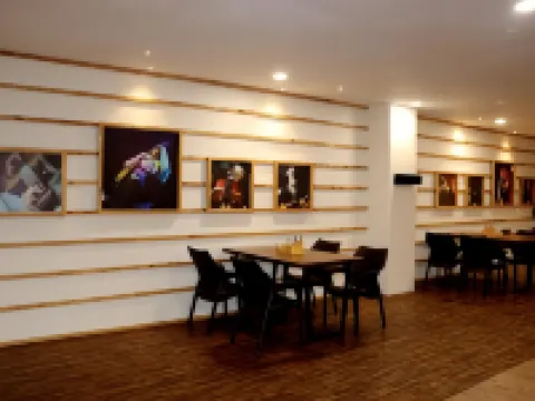 Hotel Green Field Hotels in Satara