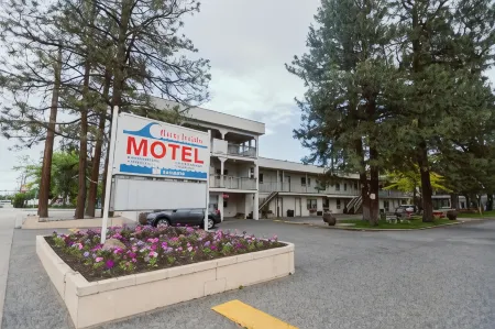 Beachside Motel
